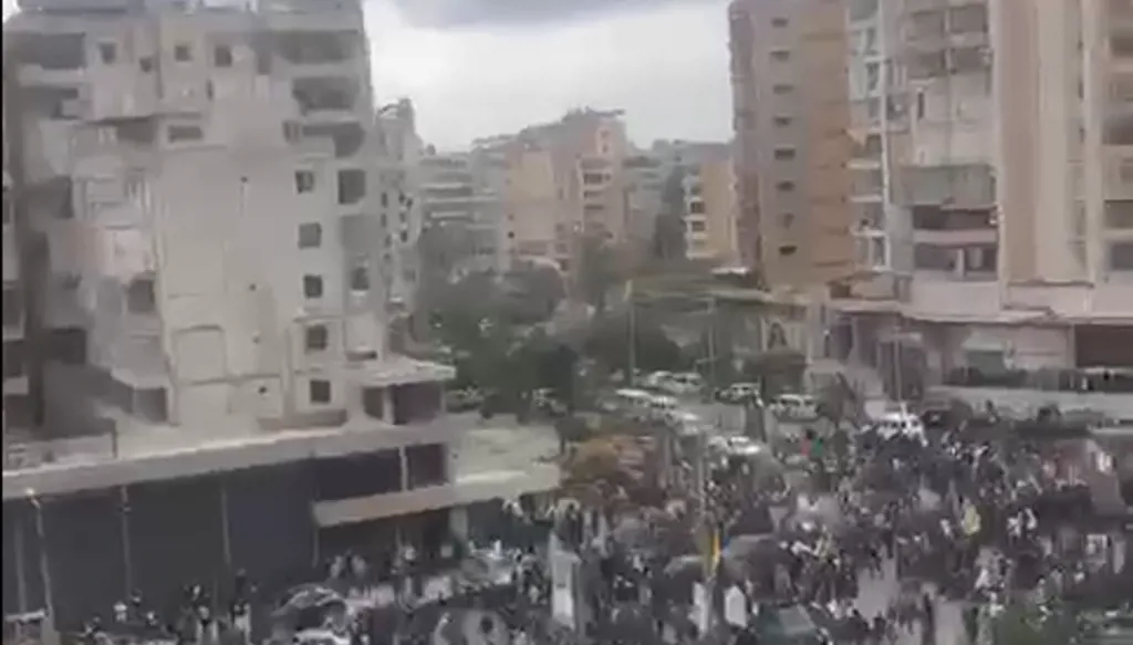 توتر في الكفاءات: حاجز بشري يعطّل مهمة للجيش ويوقع جرحى