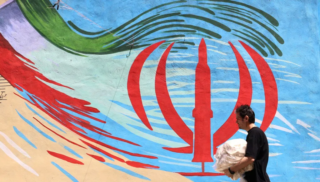 طهران تطرح «صفقة هرمز»... وترامب يرفض: الحرب والعقوبات والأمن البحري على طاولة التفاوض