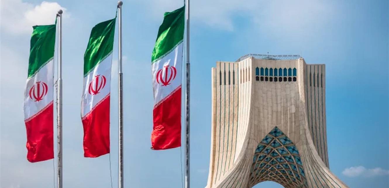 أ.ف.ب : السعودية وقطر وعُمان أقنعت ترامب بـ"منح إيران فرصة"